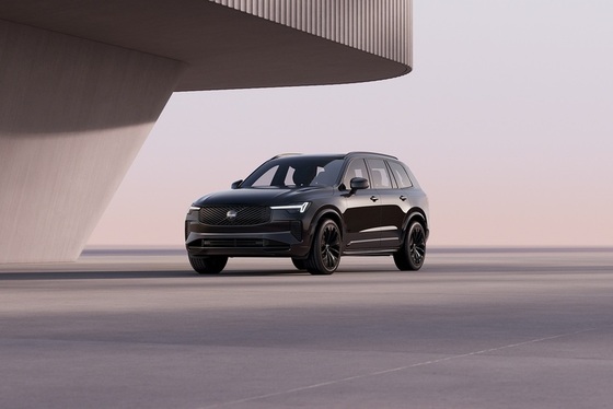 Volvo XC90 Black Edition: sebevědomý minimalismus pro cestu krajinou